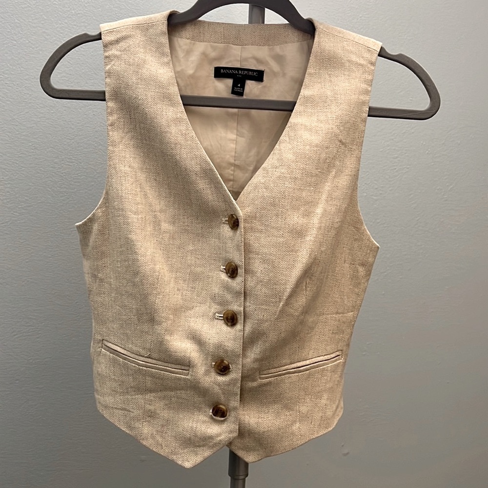 Linen and cotton vest - new - Banana Republic